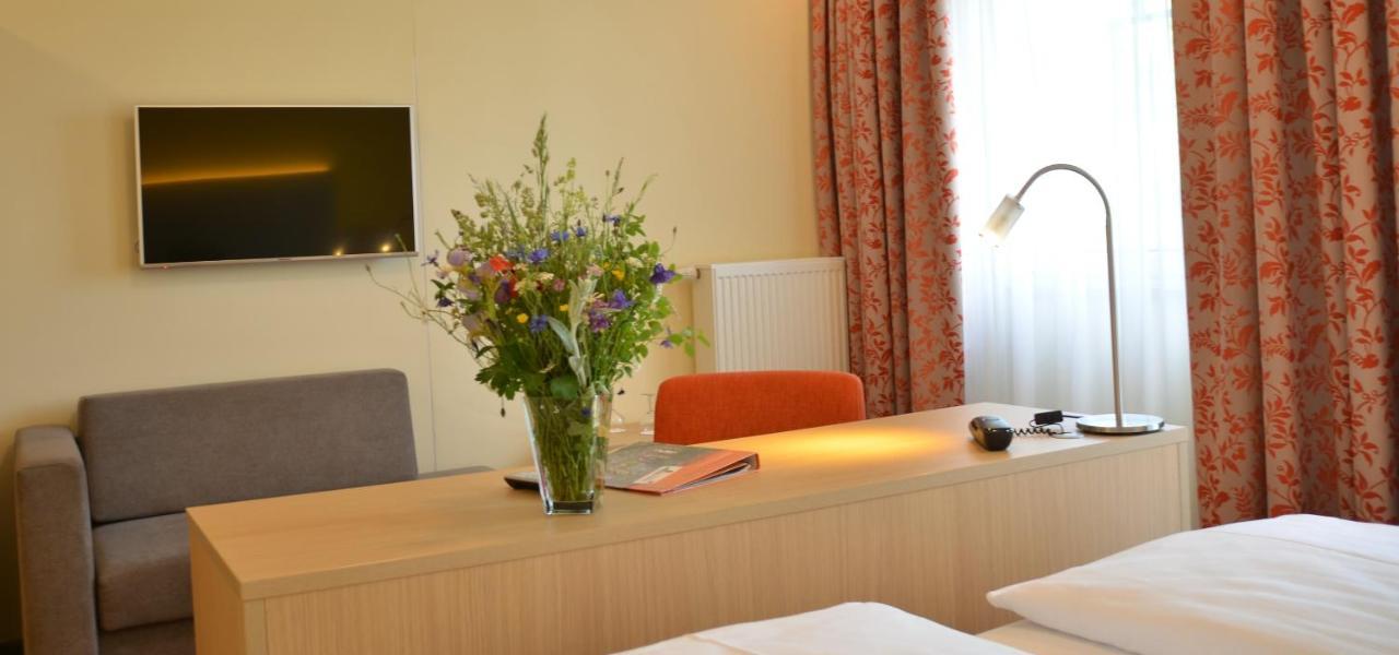 Hotel Bergwirt Herrieden Dış mekan fotoğraf