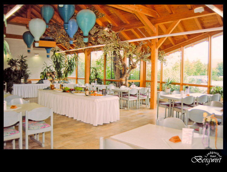 Hotel Bergwirt Herrieden Dış mekan fotoğraf