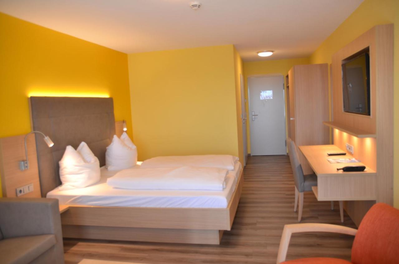 Hotel Bergwirt Herrieden Dış mekan fotoğraf